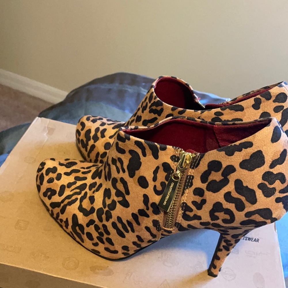 Leopard faux suede booties